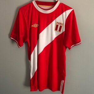 (Men’s Medium) 2011 Umbro Peru Away Jersey 🇵🇪